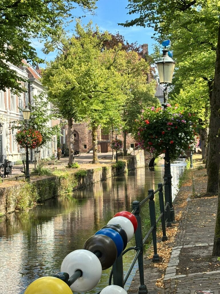 De beste opleiding tot Mediator in de buurt van Amersfoort? Die volg je bij Conflictbemiddeling Nederland in Hilversum (locatie Eemnes) - zeer goed bereikbaar vanuit Amersfoort